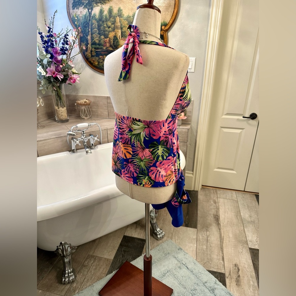Marina West Halter Tankini Style Suit with Shorts and belt floral - Picture 8 of 12